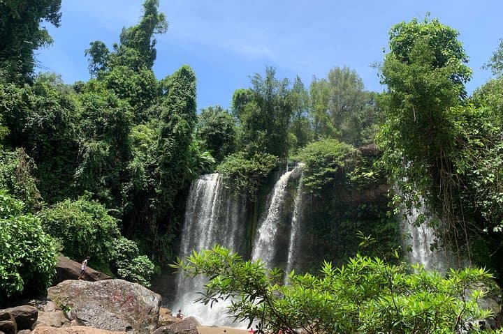 Phnom Kulen Waterfall & Banteay Srei Day Trip: River of a Thousand Lingas photo 1