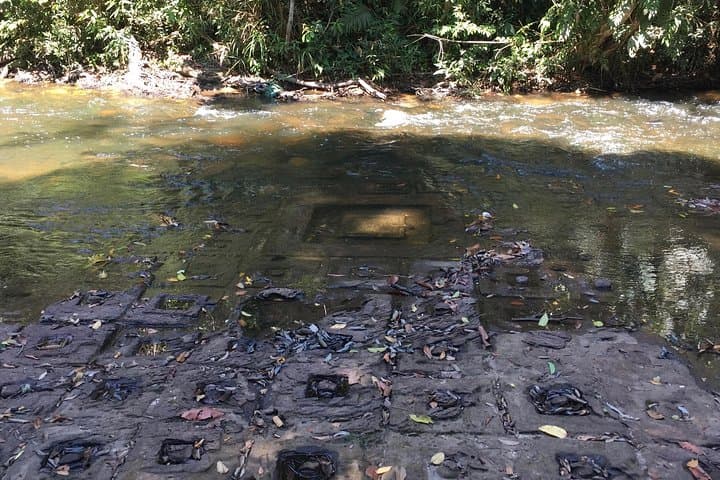 Phnom Kulen Waterfall & Banteay Srei Day Trip: River of a Thousand Lingas photo 4