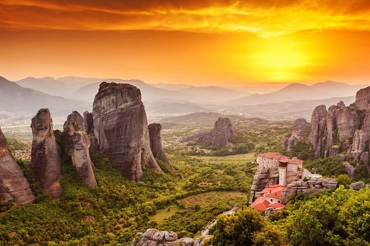 Private Mercedes Day Tour to Meteora and Thermopylae from Athens photo 1