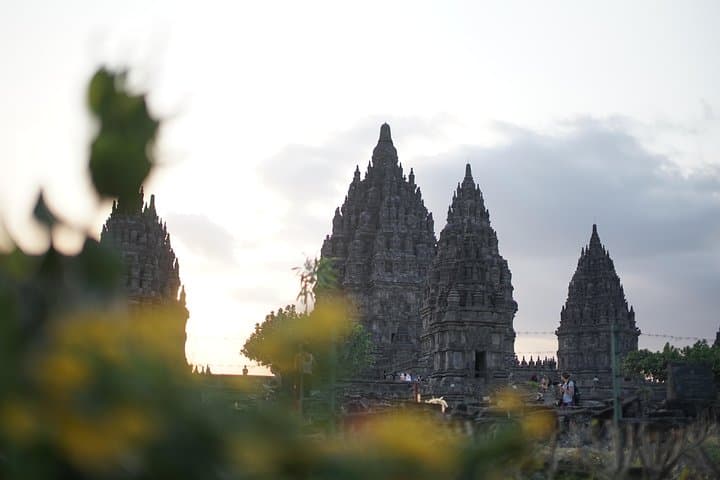 Yogyakarta Day Tour: Borobudur, Merapi Lava Jeep & Prambanan in One Day