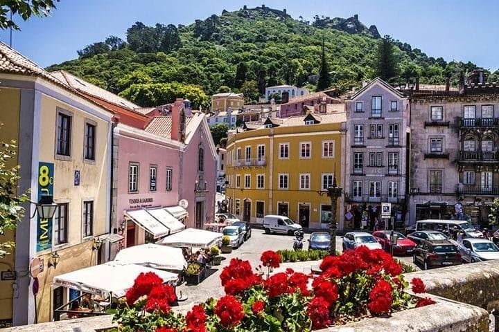 Exclusive Private Sintra Tour: Palaces, Moorish Castles & Coastal Villages photo 5