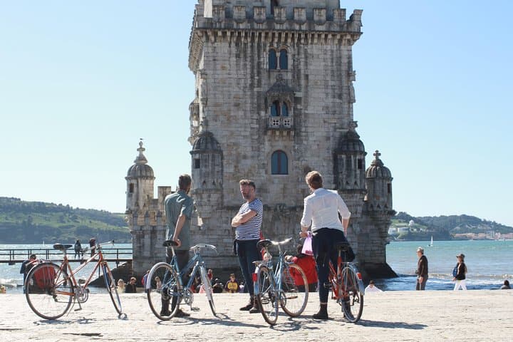Vintage Bikes Tour Along the Tejo: Lisbon to Belém by Cycle photo 4