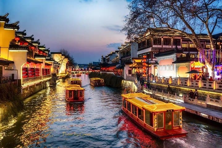 Hangzhou in Two Days: West Lake, Feilai Peak & Wuzhen Water Town photo 1