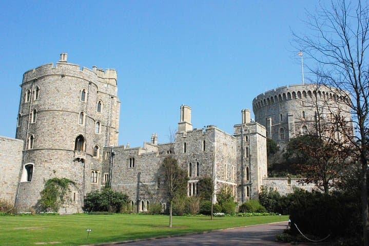 Windsor Layover Private Tour from LHR: Executive Windsor Castle & Runnymede in 5 Hours photo 3