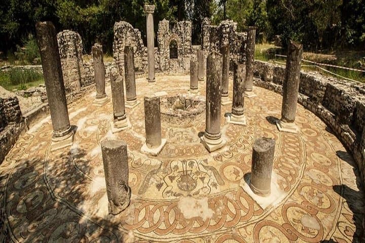 Explore Butrint, Lekuresi Fortress & Blue Eye: Saranda Day Tour