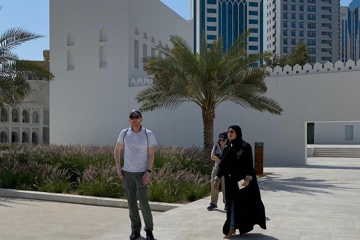 Downtown Abu Dhabi Walking Tour with Emirati Local photo 3