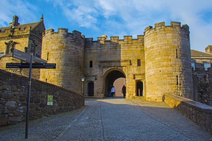 Loch Lomond, Stirling Castle & The Kelpies: Day Trip from Edinburgh photo 5
