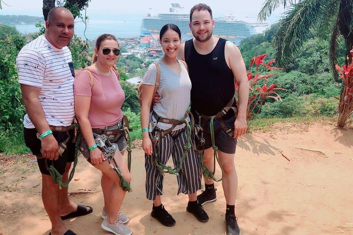 Roatán Best Nature Life: Short Private Nature Tour with Local Guide photo 4