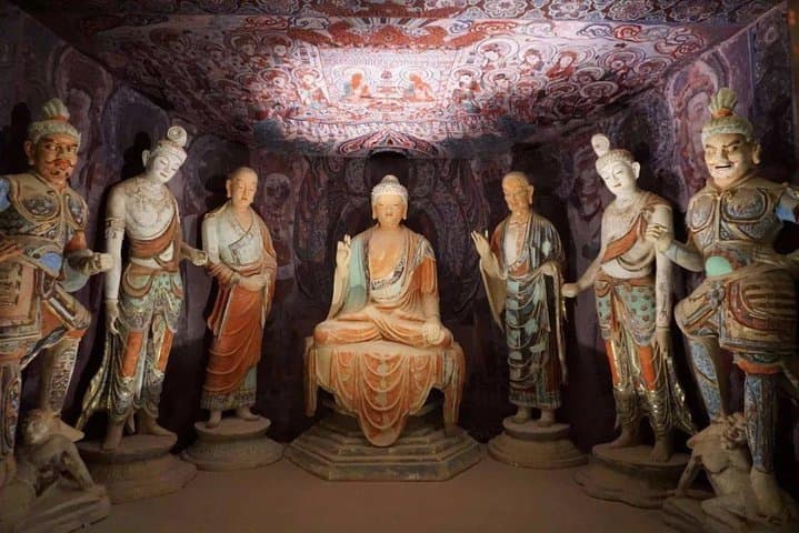 Dunhuang Day Tour: Mogao Grottoes, Echoing Sand Dunes & Crescent Moon Spring photo 6
