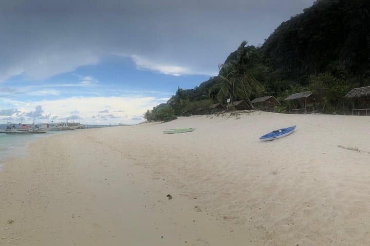 Coron Island Discovery: 5-Day Island-Hopping, Snorkeling & Camping Adventure photo 3