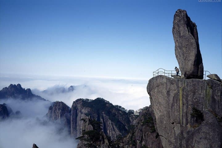 3-Day Huangshan Expedition: Yellow Mountain, Hongcun & Tunxi Ancient Street photo 3