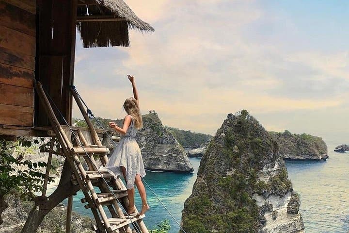 East Nusa Penida Day Tour: Atuh Beach, Diamond Beach & Tree House with Japanese Guide photo 2