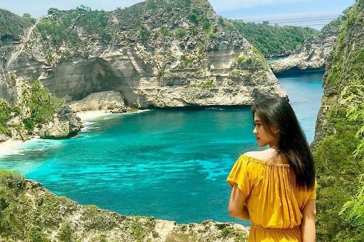 East Nusa Penida Day Tour: Atuh Beach, Diamond Beach & Tree House with Japanese Guide photo 4