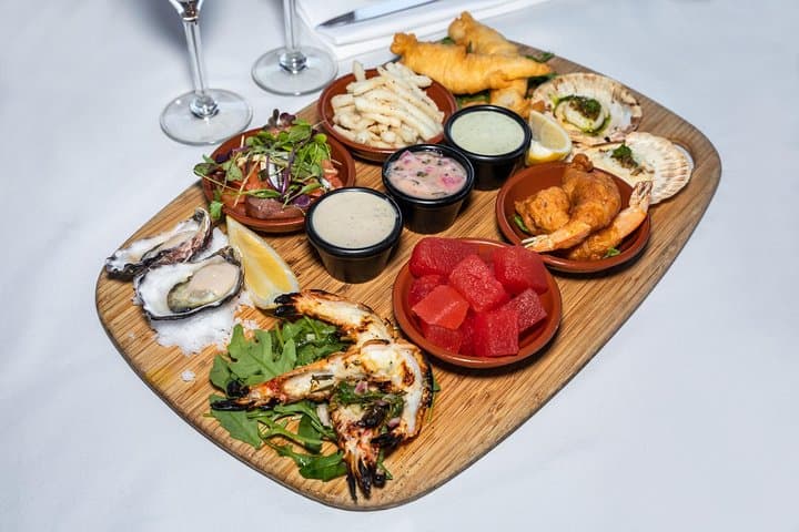 Private Yarra River Lunch Cruise Melbourne — 90-Minute Private Boat for Two photo 3