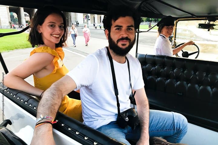 Vienna Oldtimer Tour: 60-Min City Drive with Prosecco photo 4