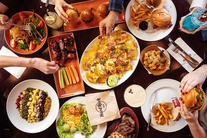 Hard Rock Cafe Venice: Skip-the-Line Meal with Canal Views and Rock Memorabilia photo 4