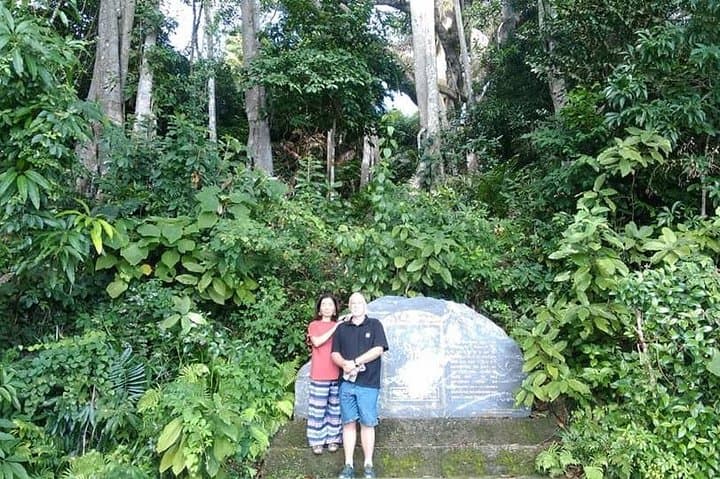 Jeep Tour Da Nang: Marble Mountains, Lady Buddha & Son Tra Monkey Mountain photo 5