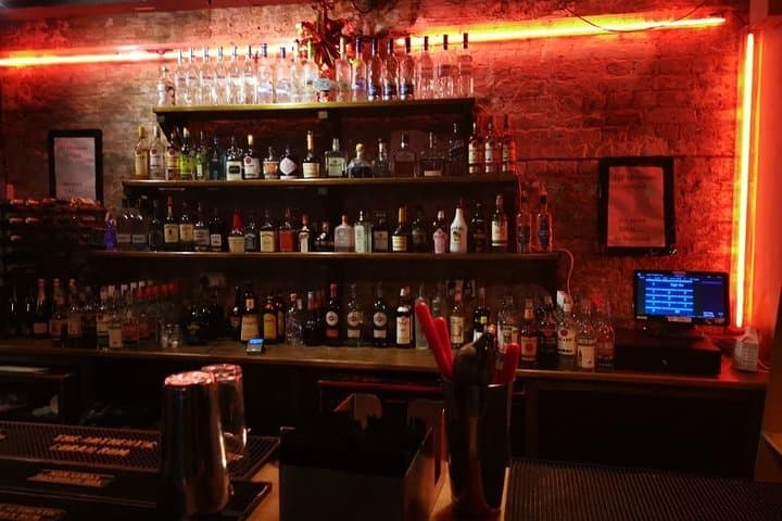 Shoreditch Night Pub Crawl: 12 Bars from Old Street Station photo 3