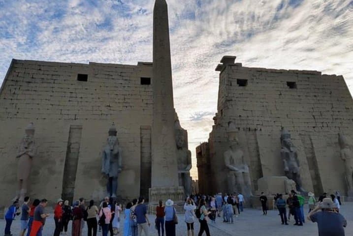 Aswan to Luxor 3-Night Nile Cruise with Abu Simbel & Hot Air Balloon photo 6