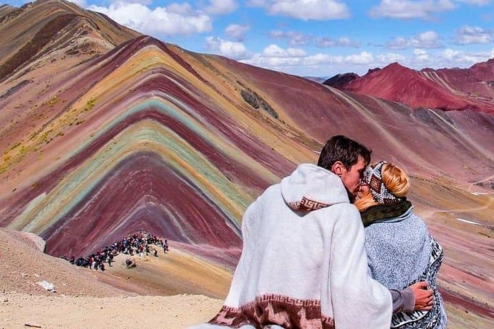 Vinicunca (Rainbow Mountain) Day Trip from Cusco: Full-Day Guide