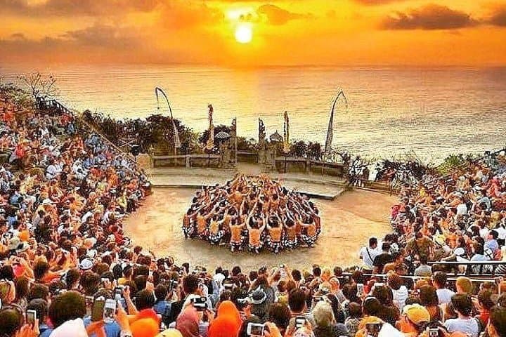 Best Bali Beaches: Uluwatu Temple Sunset & Kecak Dance Tour photo 2