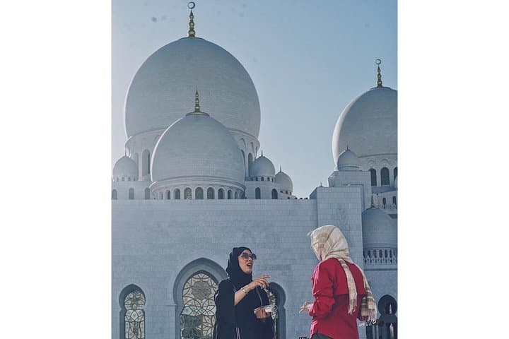 Private Sheikh Zayed Grand Mosque Tour: Insider Guide to Abu Dhabi's Iconic Mosque