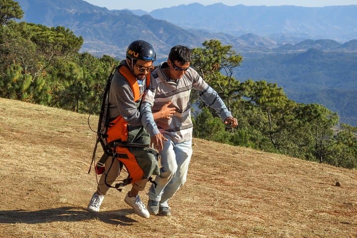 Soar Above El Penon: Hang Gliding in Valle de Bravo photo 6