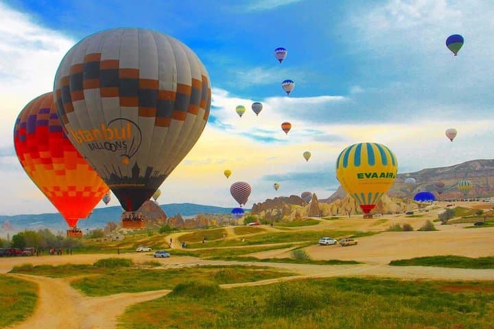 Cappadocia Sunrise Hot Air Balloon Flight Over Göreme Valley