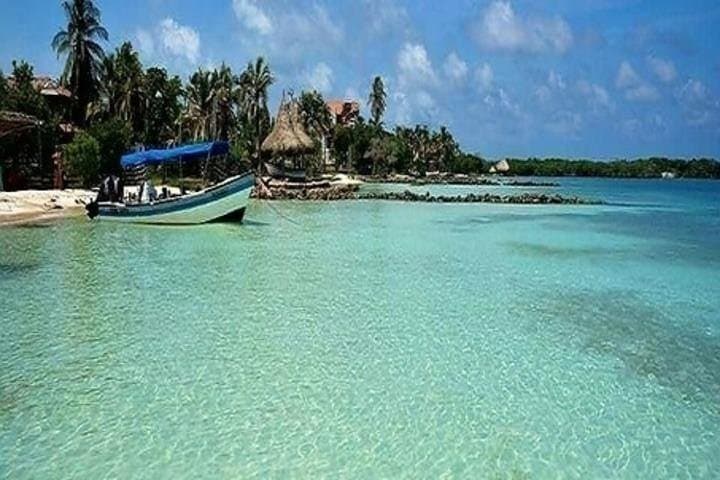 day-trip-tayrona-park-playa-cristal-from-cartagena