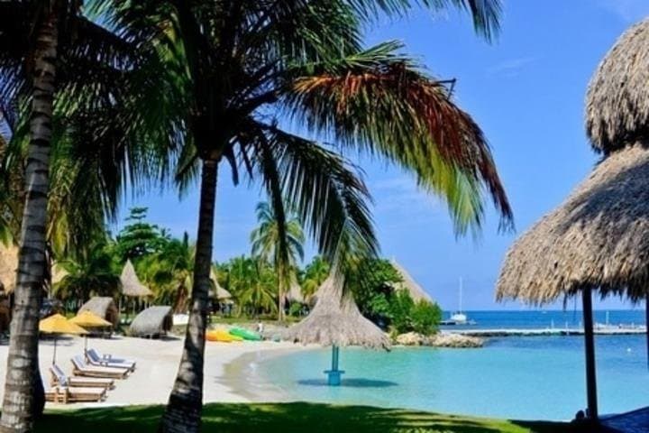 day-trip-tayrona-park-playa-cristal-from-cartagena photo 4