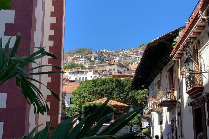 Explore Taxco & Cacahuamilpa Grottoes: A Full-Day Cave and Silver Town Tour from Mexico City photo 5