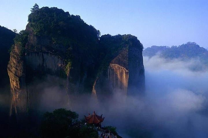 2-Day Wuyi Mountain Private Tour from Xiamen: Bullet Train, Bamboo Rafting & Tea Plantation photo 2