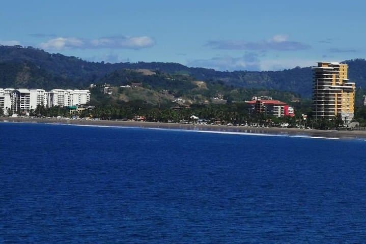 Private transfer from San José (SJO) to Jaco Beach with Tarcoles crocodile stop photo 2