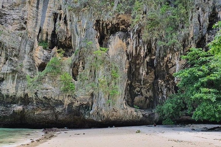 Buya Secret Beach Snorkeling: Half-Day Boat Trip From Krabi photo 4