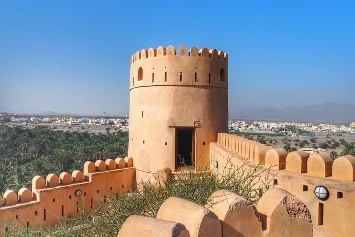 Oman in 7 Days: Wadis, Dunes, and Forts on a Classic Group Tour photo 3