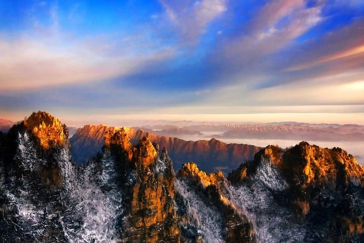 Zhangjiajie 4-Day Easy Tour — Avatar Peaks, Glass Bridge & Tianmen Cable Car
