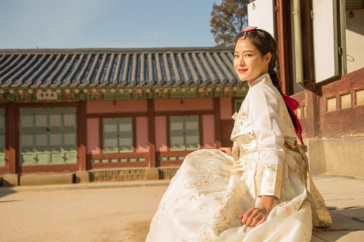Hanbok Rental & Gyeongbokgung Experience in Seoul photo 4