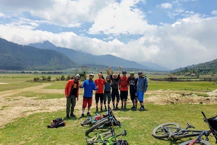 Bhutan Mountain Biking Tour: Paro to Phobjikha Multi-Day MTB Adventure photo 3