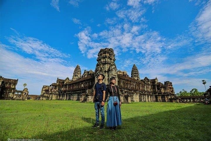 Five-Day Siem Reap to Phnom Penh Private Tour: Angkor, Kulen & Tonle Sap photo 1