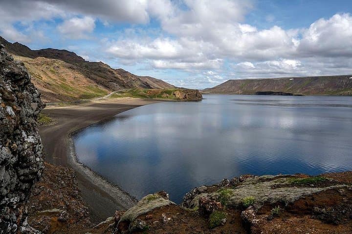 Reykjanes Peninsula and Lava Fields Day Tour: Geothermal Vents, Cliffs & Strandarkirkja photo 3