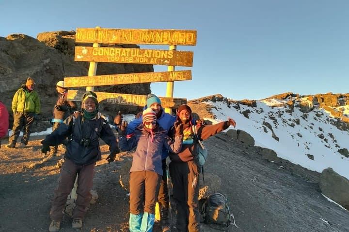 7-Day Machame Route Kilimanjaro Trek: Summit Uhuru Peak via Machame