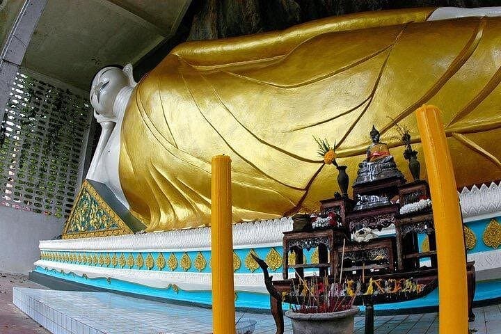 Krabi City Tour: Tiger Cave, Reclining Buddha & Noppharat Thara Beach photo 4