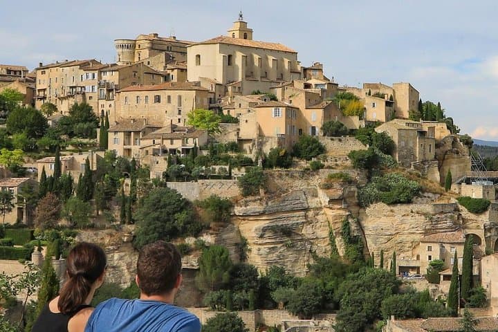 Half-Day Luberon Hilltop Villages Tour from Avignon — Gordes, Roussillon & Lavender photo 3