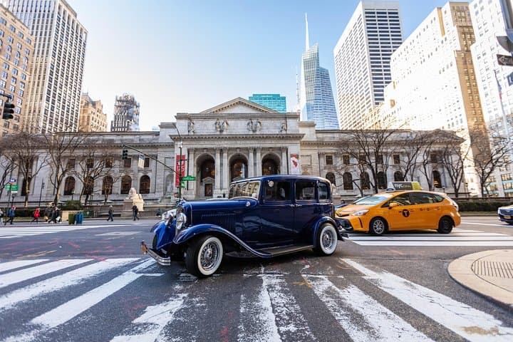 1928 Ford Midtown NYC Private Tour: 1-Hour Classic Car Experience photo 2
