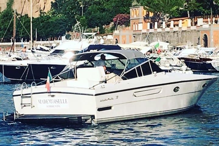 Private One-Day Boat Tour to Capri from Sorrento photo 3