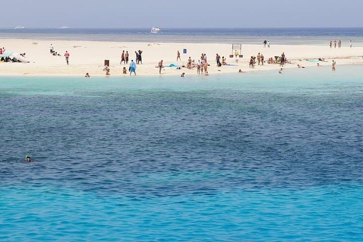 Utopia Island Royal Snorkeling from Luxor — Full-Day Red Sea Adventure photo 3