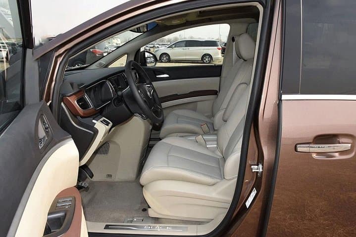 Seamless Private Transfer from Chicago O'Hare to Your Downtown Hotel photo 5