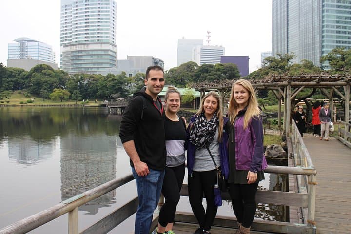 6-Hour Tokyo Highlights by Public Transport — Shrines, Markets & Gardens photo 2
