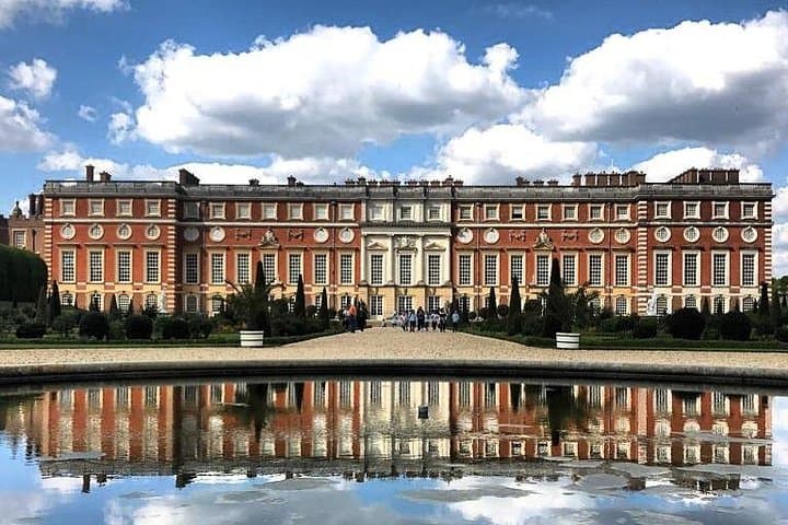 Monarch's London Day Trip: Windsor Castle and Hampton Court Palace from London photo 2