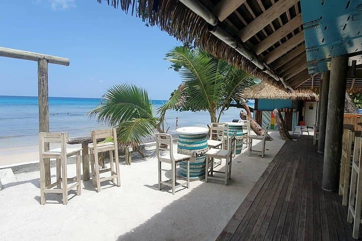 Mahé Night Tour: Bars, Clubs & Casino Night on Seychelles' Main Island photo 4